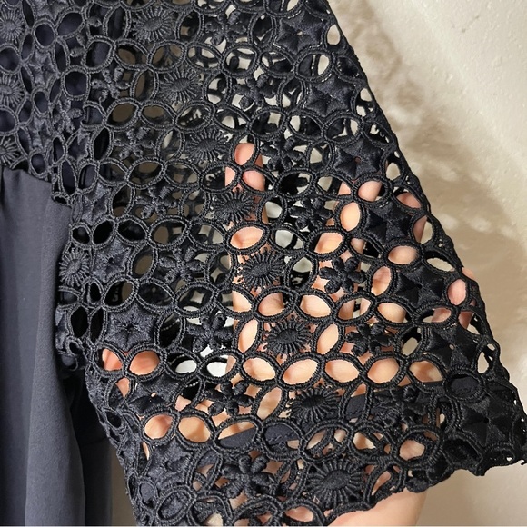 Ann Taylor Navy Embellished Crochet Blouse 3/4 Sleeve L - Picture 5 of 16